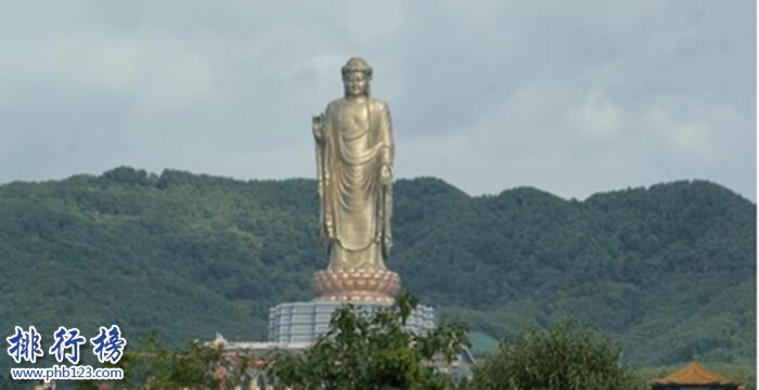 世界十大最高雕像，第一来自中国高达153米（世界最高的雕像）