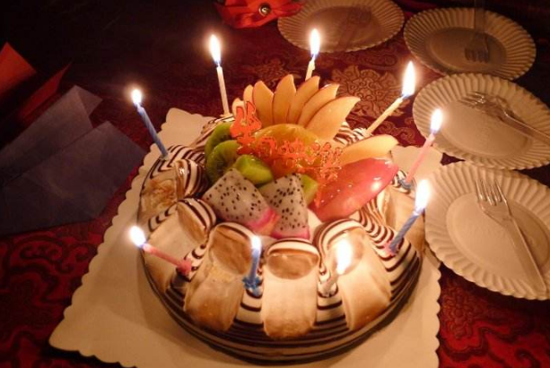 生日发朋友圈怎样写好？十大生日朋友圈让你逼格满满（生日发朋友圈写什么好）