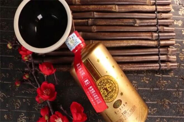 十大白酒排名，泸州老窖上榜，个个都是入口便难以忘怀（泸州老窖是十大名酒吗）