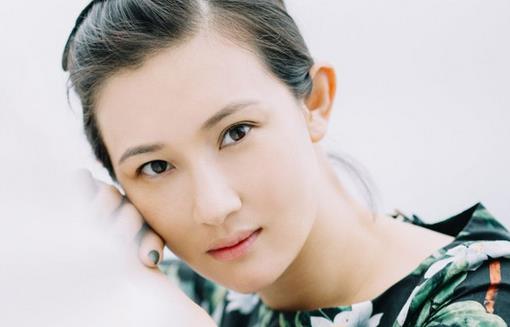 素雅清新小淡妆的化妆步骤（简单的淡妆化妆步骤）