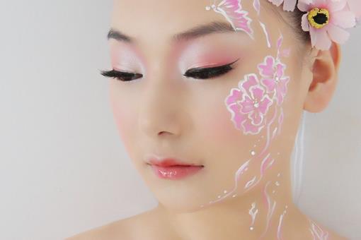 眼妆神器：遮瑕笔的妙用（遮瑕笔的作用）
