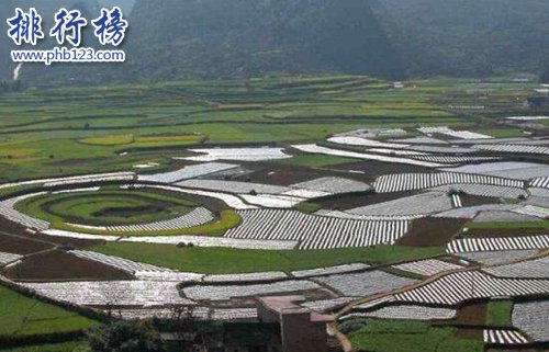贵州必去的十大旅游景点:黄果树仅第二第一美不胜收（贵州旅游十大景点排名）