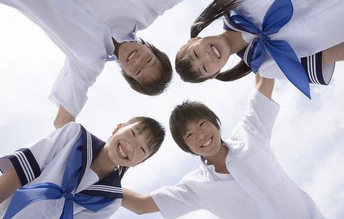 少男少女如何走出青春期的五大心理误区（少女青春期心理变化）