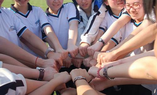 小学到初中，孩子的心理状态如何调整（初中阶段孩子心理上有什么变化）