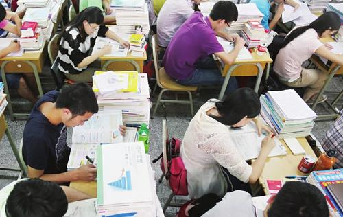 高考前焦虑失眠怎么办（高中生考前焦虑失眠怎么办）