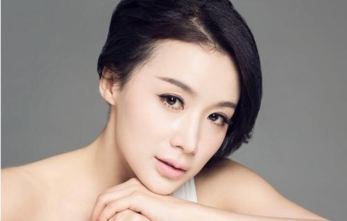 派对妆容一招搞定 工作娱乐两不误（派对妆造型图片）